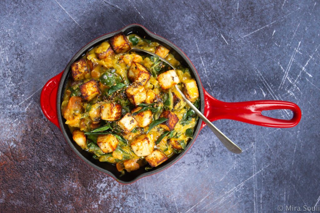 Paneer and Spinach Curry in Coconut Sauce – acaperinthekitchen